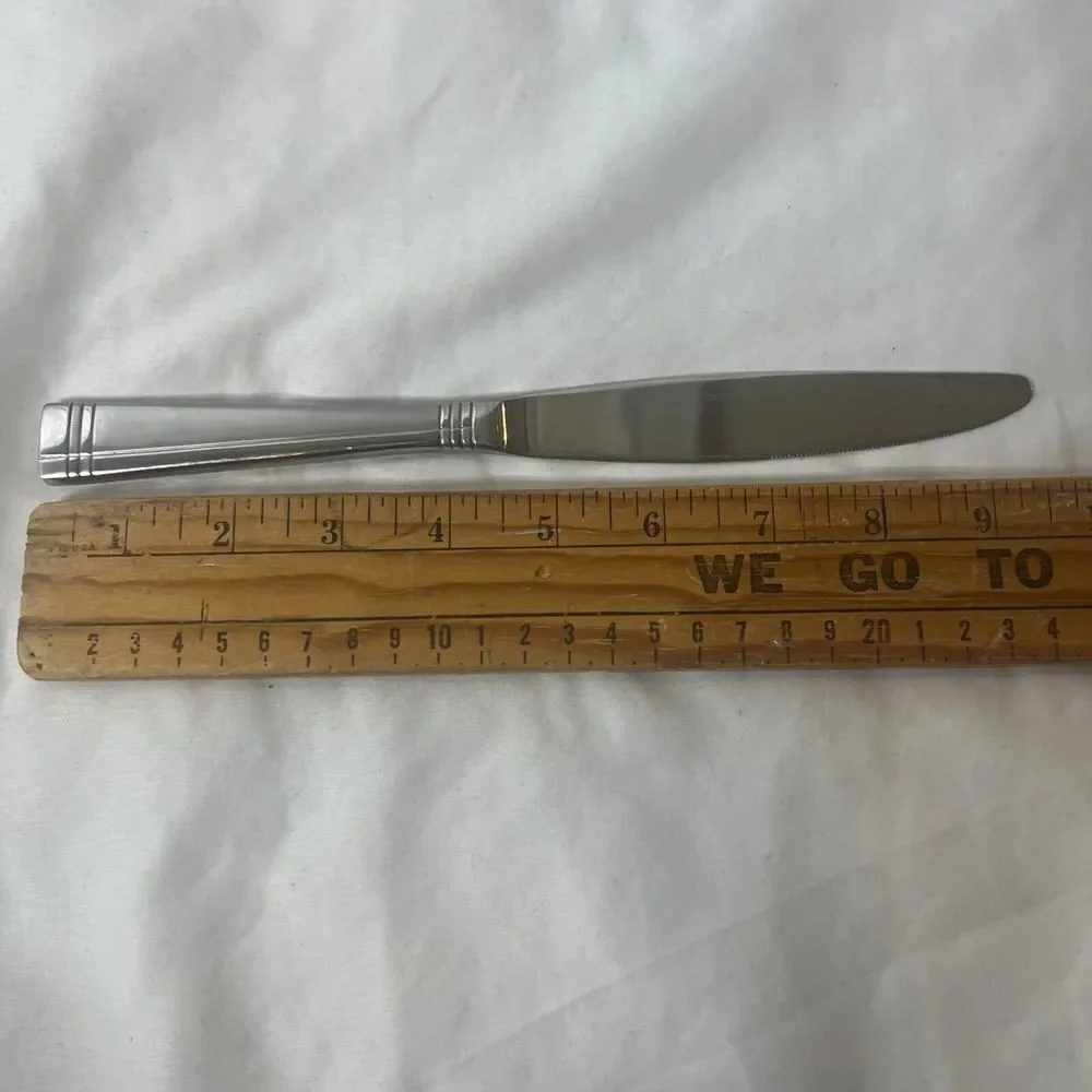 Oneida AMSTERDAM‎ Set of 7 Dinner Knives Stainless Flatware